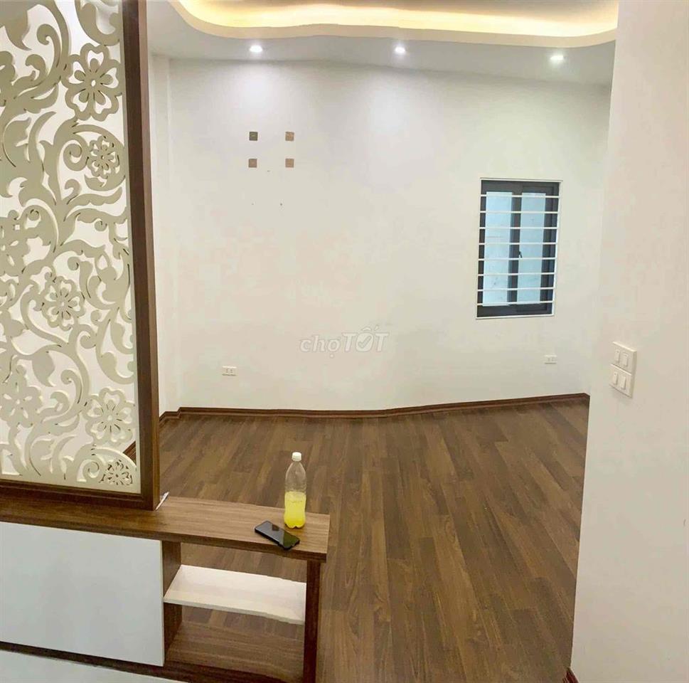 Chính chủ bán gấp nhà nguyên căn 4 tầng tại ngõ 96 đường Di Trạch