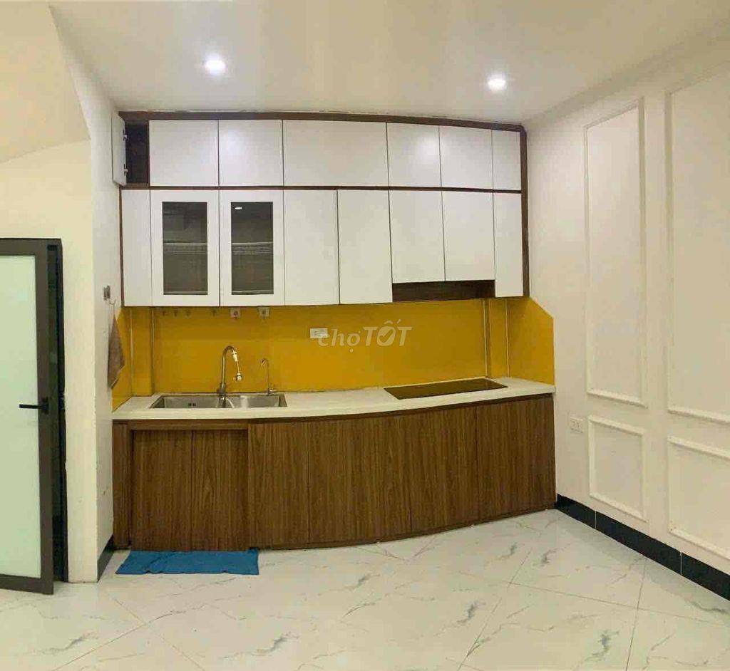 Chính chủ bán gấp nhà nguyên căn 4 tầng tại ngõ 96 đường Di Trạch