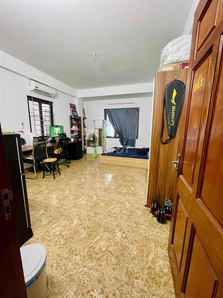 Pass phòng l ở hơn 1 năm phố Kim Giang