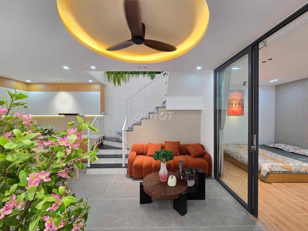 🔥NHÀ ĐẸP 2 TẦNG 2 MẶT KIỆT TRƯNG NỮ VƯƠNG FULNT
