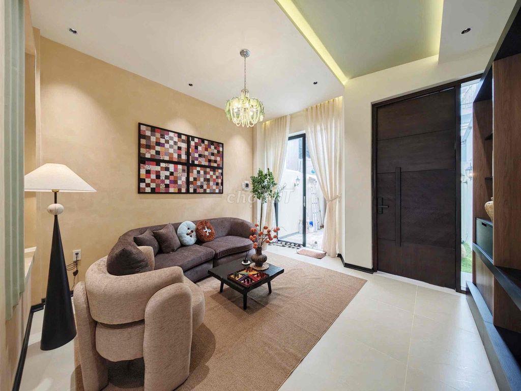cho thuê nhà đẹp có hồ bơi hà huy tập