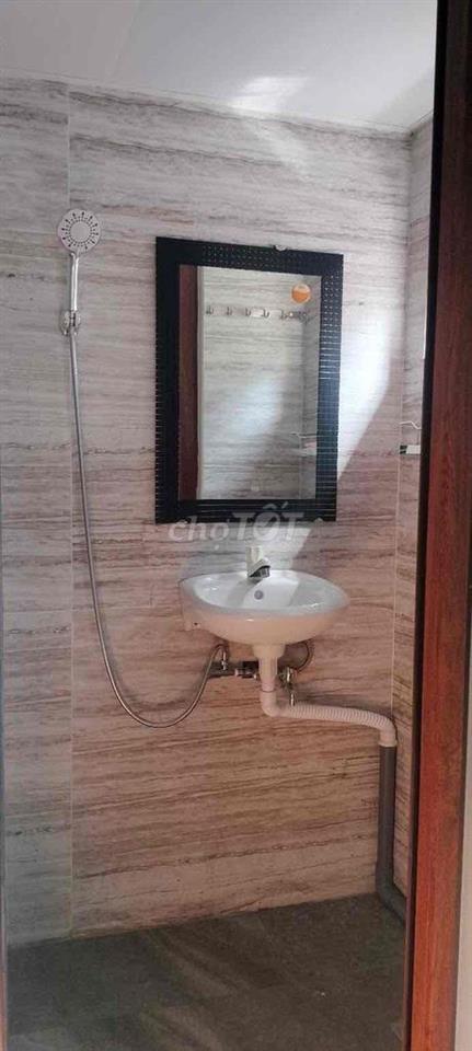cho thuê nhà điện biên phủ chỉ 7tr5 có bồn tắm