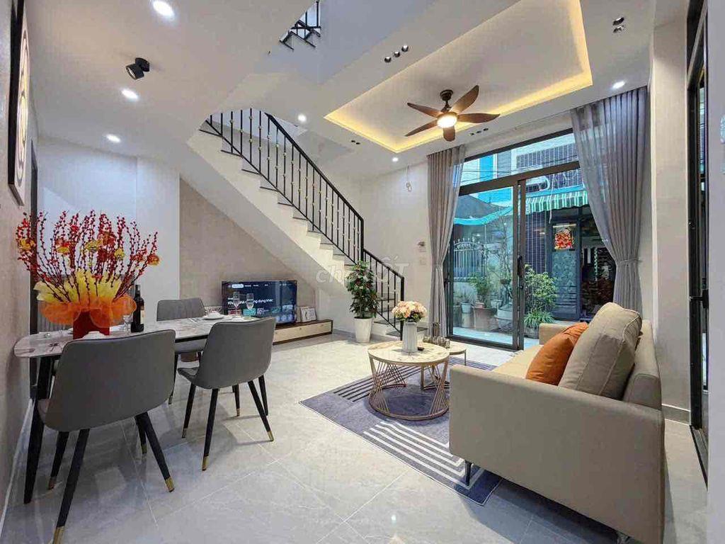 cho thuê nhà đẹp giá chỉ 12 củ đường hà huy tập