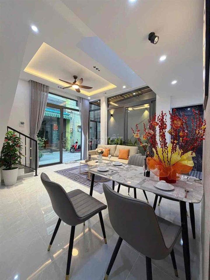 cho thuê nhà đẹp giá chỉ 12 củ đường hà huy tập