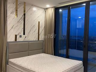 CHO THUÊ CĂN HỘ VINHOMES GOLDEN RIVER (QUẬN 1)-Giá còn Thương Lượng