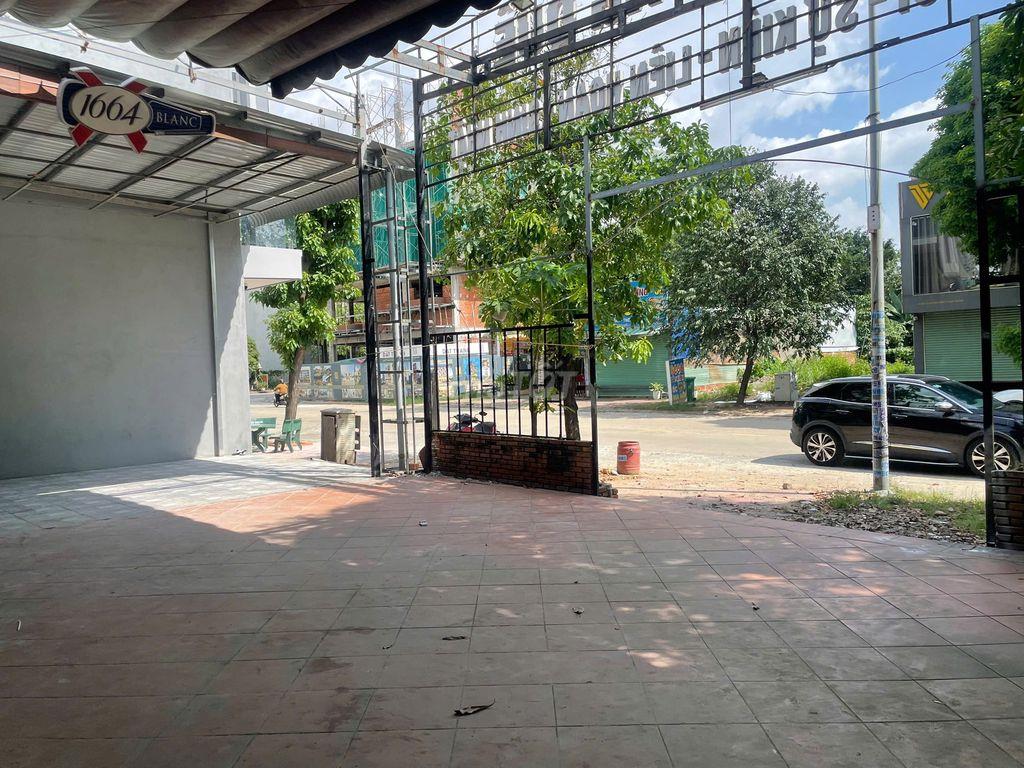 Cho thuê MB KD 10 x 18m, Giá 8tr/ tháng, KDC Dĩ An
