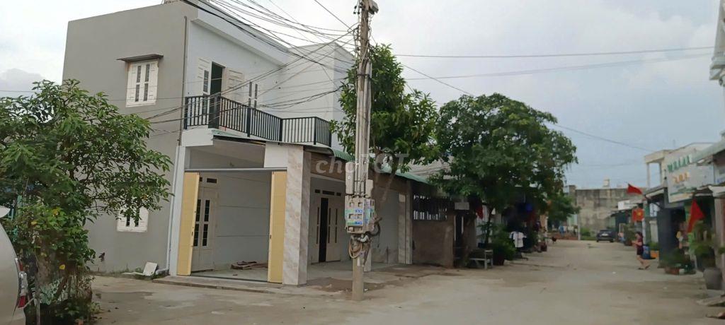 Nhà cho thuê 1 lầu trệt ngang 9.2x11m dt, nhà ở, nhà văn phòng ....