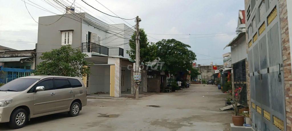 Nhà cho thuê 1 lầu trệt ngang 9.2x11m dt, nhà ở, nhà văn phòng ....