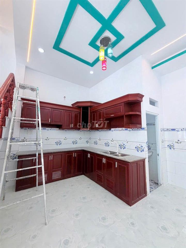 BỂ NỢ BÁN GẤP NHÀ LÂU 5X12 CHỈ 490 TRIỆU TẠI LONG AN