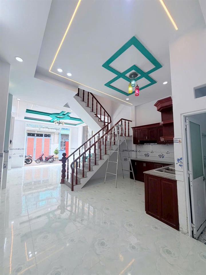BỂ NỢ BÁN GẤP NHÀ LÂU 5X12 CHỈ 490 TRIỆU TẠI LONG AN
