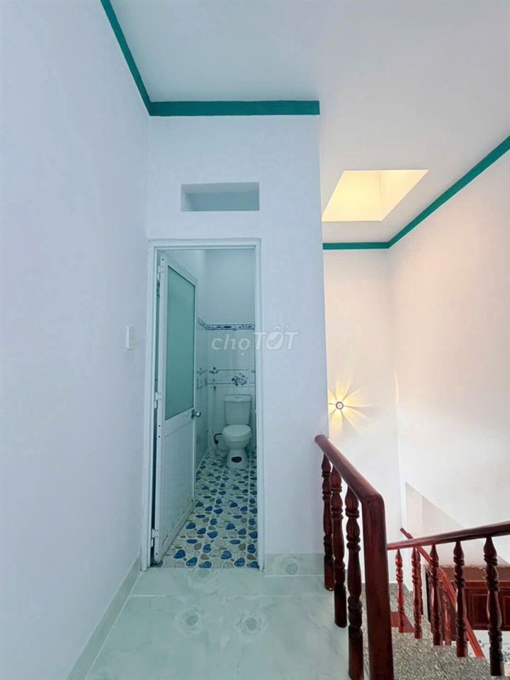BỂ NỢ BÁN GẤP NHÀ LÂU 5X12 CHỈ 490 TRIỆU TẠI LONG AN