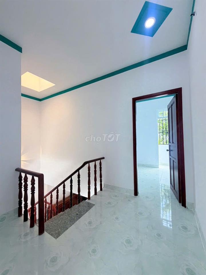 BỂ NỢ BÁN GẤP NHÀ LÂU 5X12 CHỈ 490 TRIỆU TẠI LONG AN
