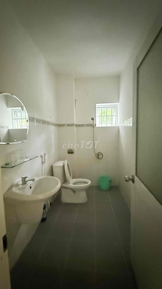 cho thuê phòng trọ ngay chợ bà ria