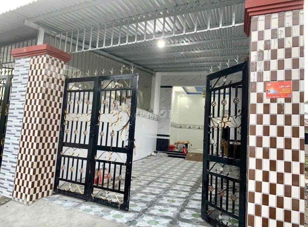 NHÀ CHÍNH CHỦ BÁN Đường 1 xẹc Nguyễn Thị Lắng, Củ Chi giá 900 triệu