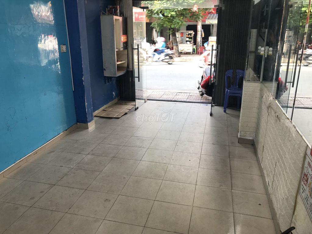 Cho thuê mặt bằng Kinh Doanh - mặt tiền đông đúc