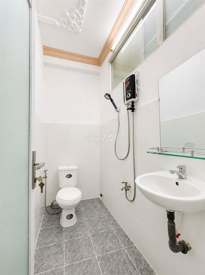 1PN TÁCH BẾP - BAN CÔNG KHỔNG LỒ