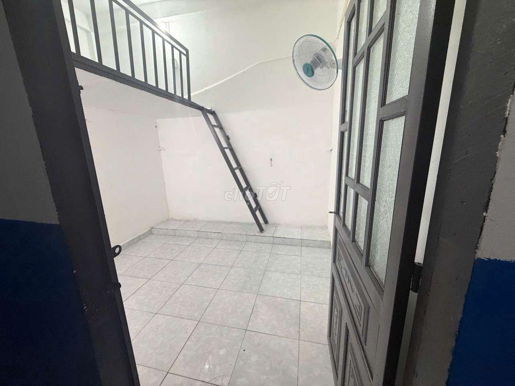 DUPLEX GIÁ RẺ - CHỢ LỚN - QUẬN 6