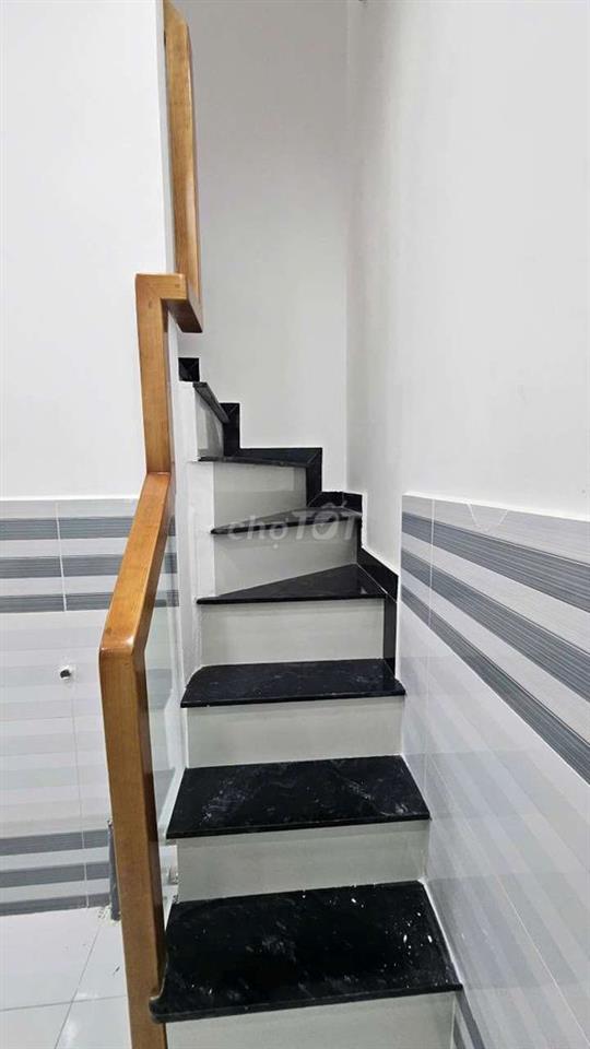 Bán gấp nhà mới TX21 quận 12