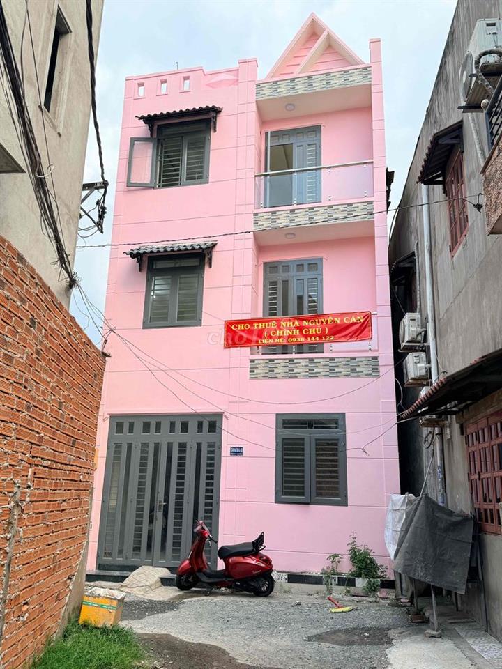 NHÀ NGUYÊN CĂN NGAY CHỢ ĐÔNG QUANG