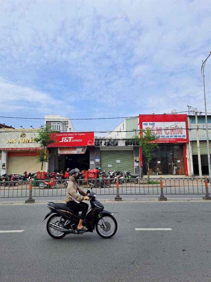 cho thuê nhà 263 Tô Ký, Tân Xuân, Hóc Môn 5x40m
