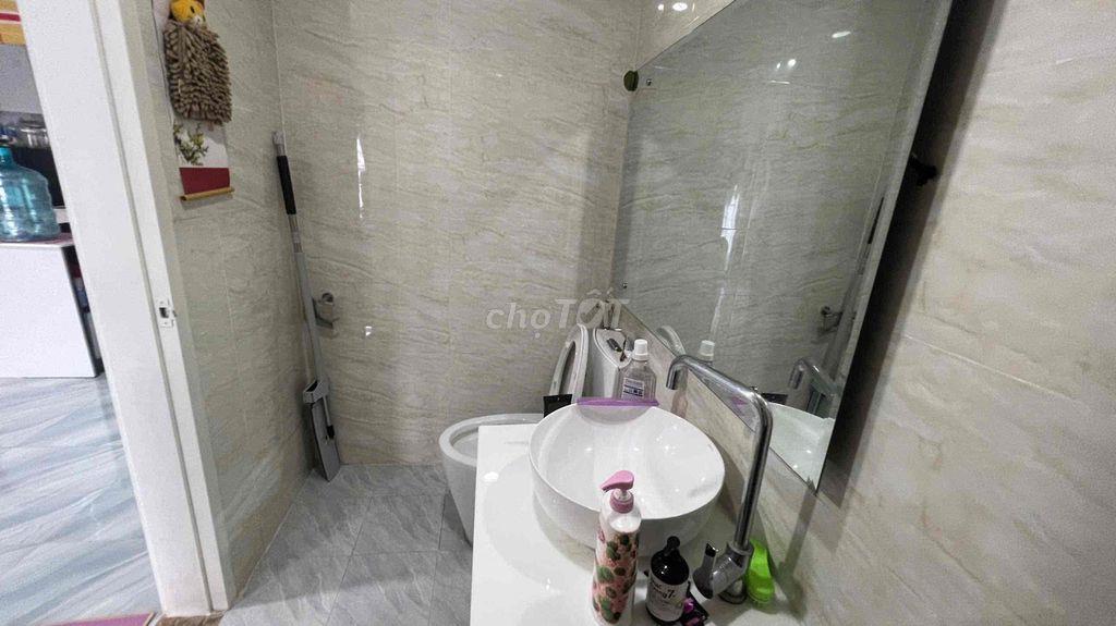 Cần pass phòng do chuyển công việc