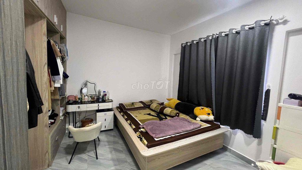 Cần pass phòng do chuyển công việc