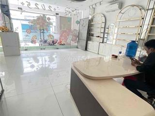 Bán nhà MT đs 8 - BHH- BT- 8mx10m. 5tầng. nhỉnh 5,5 tỷ