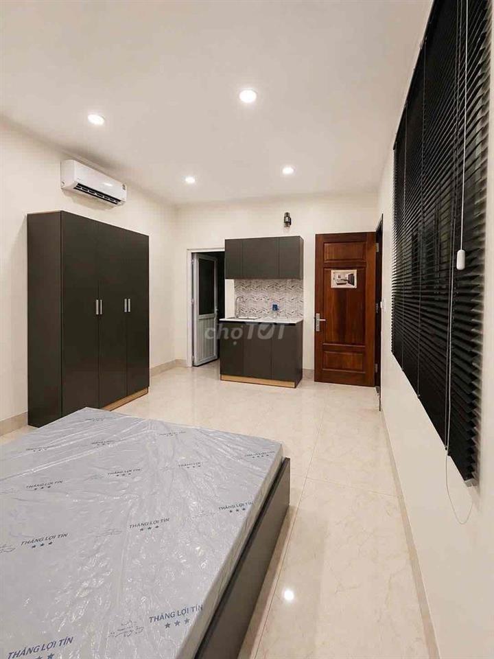 chính chủ,cho thuê phòg nội thất cơ bản,chỉ cần vào ở