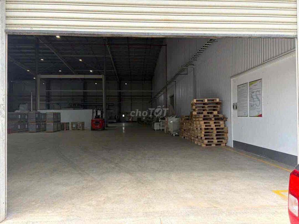 cho thuê kho xưởng KCN Tân Đô Đức Hoà DT 2000m2 giá 200tr pccc tự đông