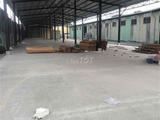 cho thuê kho xưởng MT Đg Ql 1A Bình hưng hoà B BT 1200m2 giá 70tr