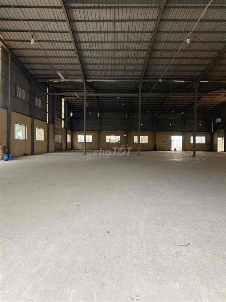 cho thuê kho xưởng dg 835 long trạch cần đước long an  DT 3800m2 171tr