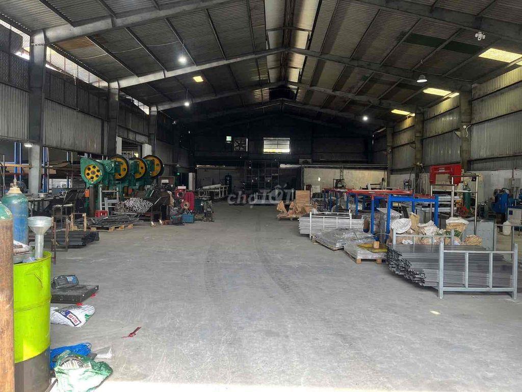 cho thuê kho xưởng dg lê thị riêng thới an Q12 1600m2 giá 98tr công 24