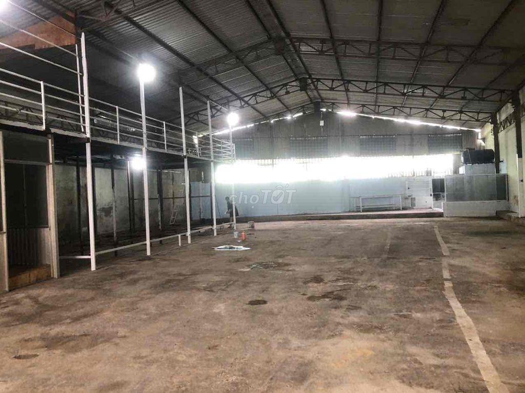 cho thuê kho xưởng đông hưng thuận quận 12 DT 18x 36 650m2 giá 45tr