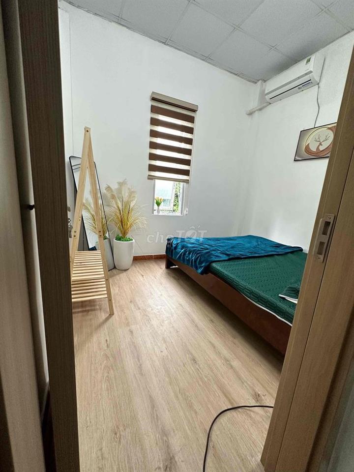 bán nhà chính chủ ngõ trại cá trung tâm cạnh trường học, bệnh viển
