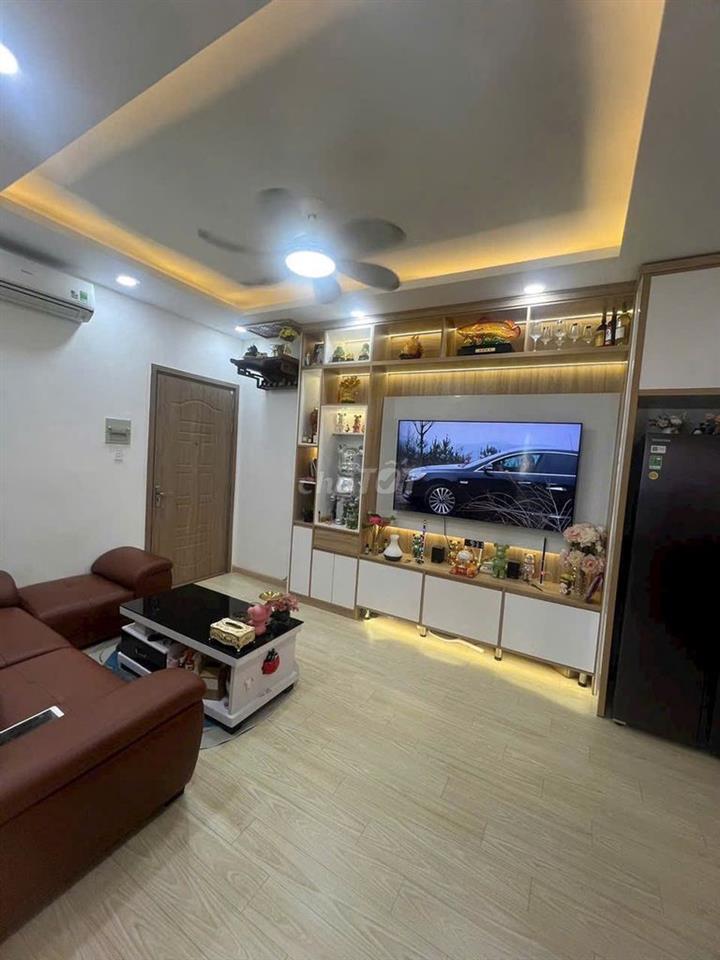 Cho thuê 2PN2WC, 7.2tr  Cụm Bcosn City