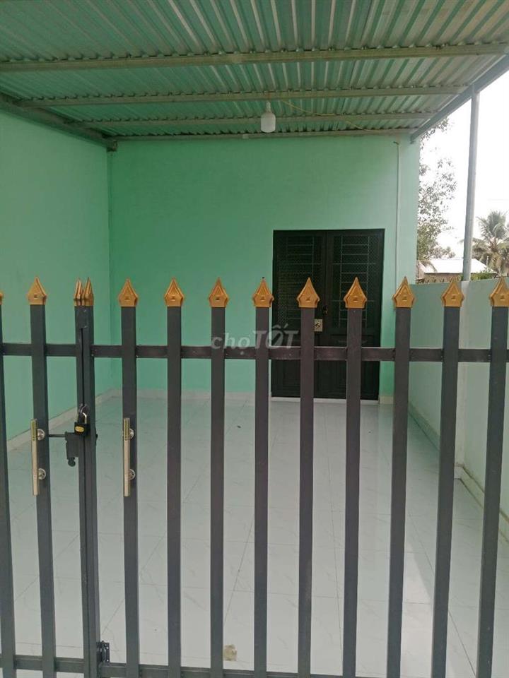 nhà  gần chợ gần khu công nghiệp hóa phú