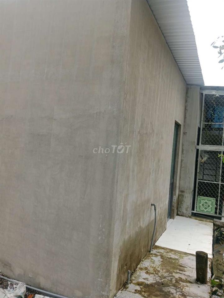 nhà  gần chợ gần khu công nghiệp hóa phú