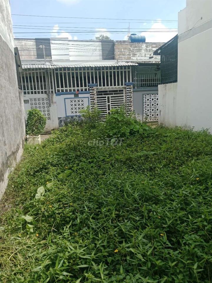  đất  gần đến phạm hùng , cầu ông me phương 4