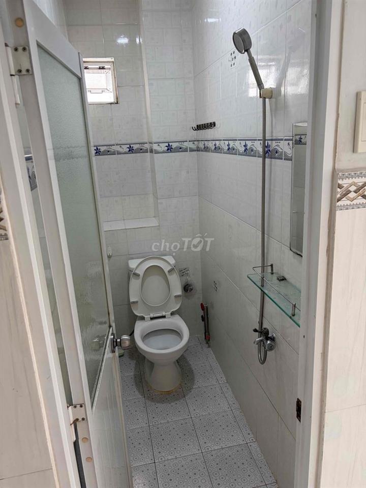 Phòng trọ đường Hồ Thị Kỷ gần phố ẩm thực