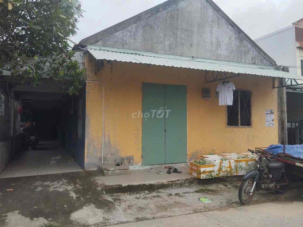 Bán đất 9x30m có sẵn nhà trọ – Thu nhập 10-15 triệu/tháng – Cách KCN 3