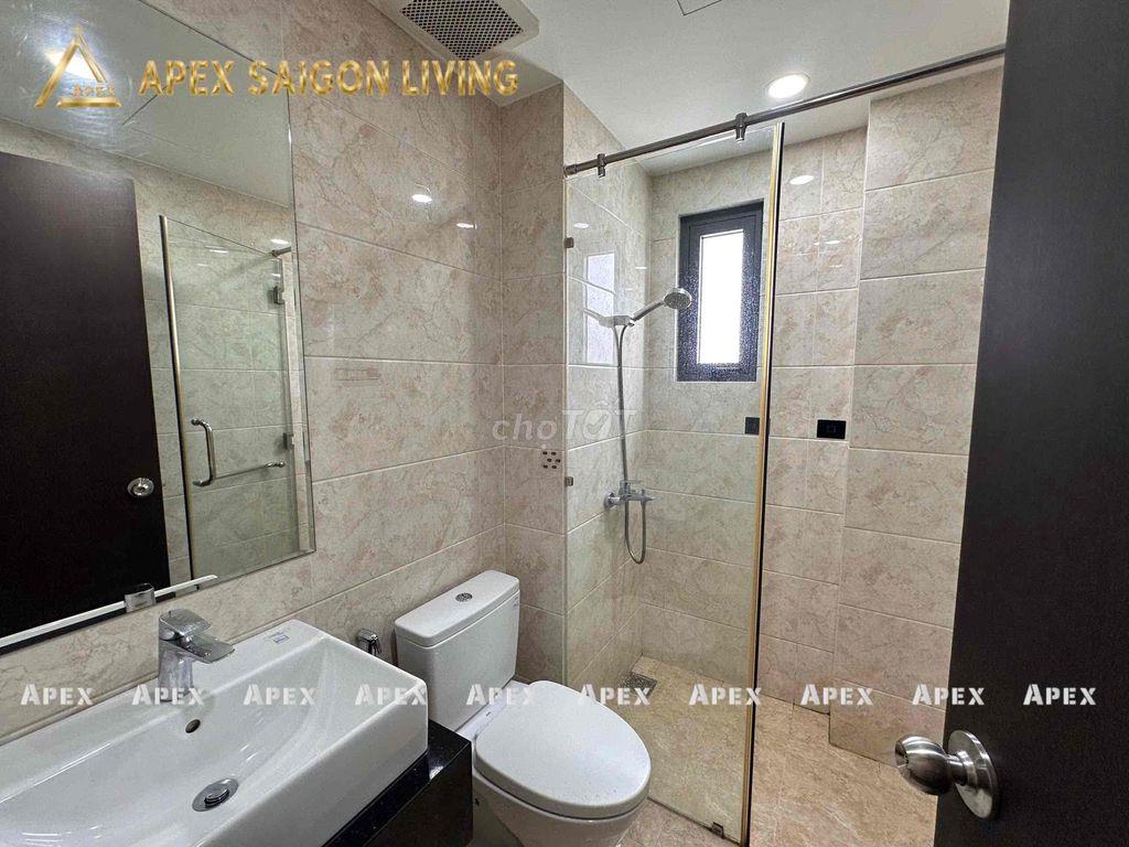 CĂN HỘ BAN CÔNG QUA QUẬN 1 CHỈ 5P