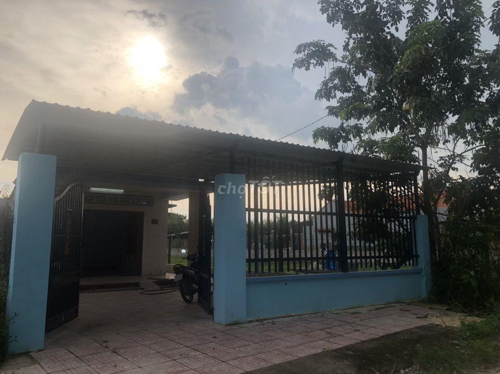 TÔI CẦN BÁN NHÀ CẤP 4