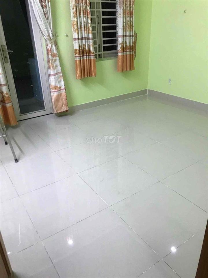 Cho thuê nhà phố 1 trệt 1 lầu, hẻm xe hơi, đậu ô tô thoải mái