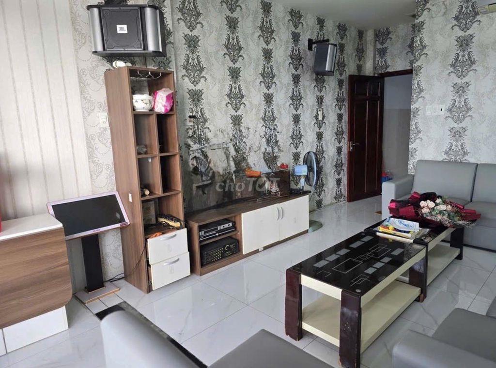 Nhà mới, MT, 4x20. 5 tầng, 2 ST. 6 phòng, 7 WC.