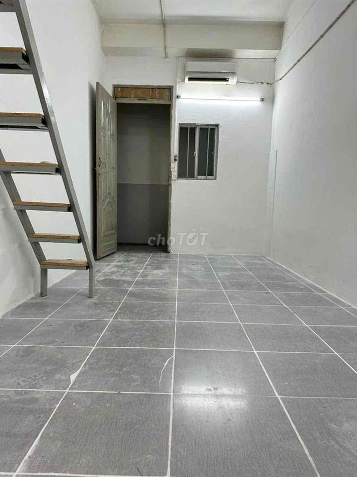 CHO THUÊ PHÒNG CỬA SỔ THOÁNG GIÁ RẺ NGAY CỘNG HOÀ - GO TRƯỜNG CHINH.