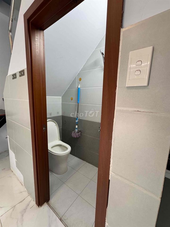cho thuê phòng diện tích 38m2 (2 tầng)