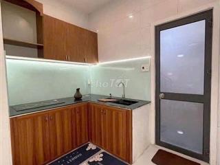 Nhà riêng- nội thất- 2 phòng ngủ Huỳnh Văn Bánh- Phú Nhuận-14tr5/tháng
