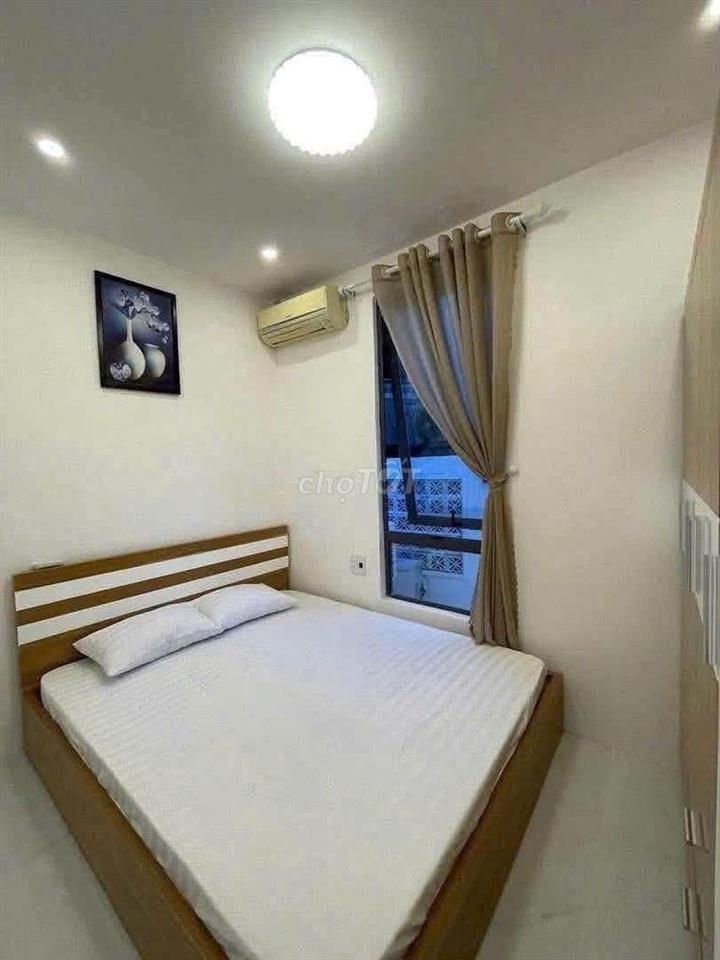 Nhà riêng- nội thất- 2 phòng ngủ Huỳnh Văn Bánh- Phú Nhuận-14tr5/tháng