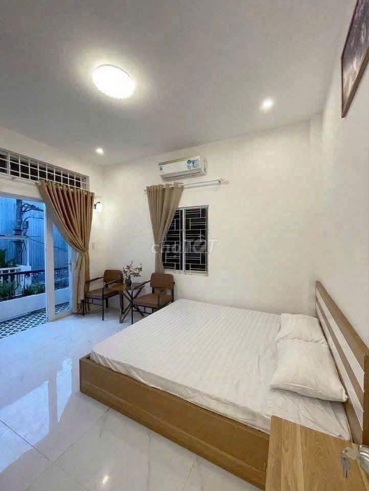 Nhà riêng- nội thất- 2 phòng ngủ Huỳnh Văn Bánh- Phú Nhuận-14tr5/tháng