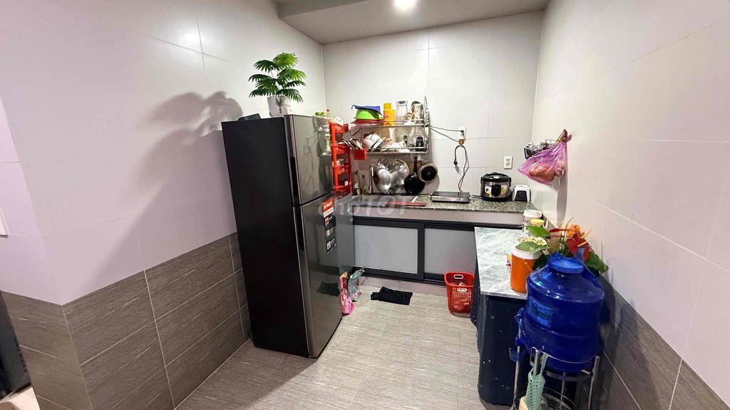 CHDV TÁCH BẾP phòng siêu rộng